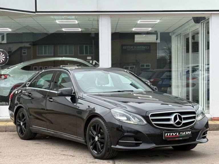 MERCEDES-BENZ E-CLASS E220 BLUETEC SE SALOON 4 DOOR DIESEL BLACK AUTO 2015