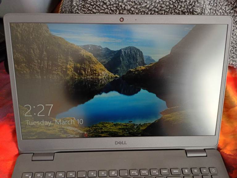 LAPTOP DELL INSPIRON 15 3505.