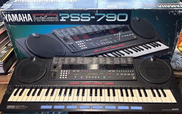 Yamaha PSS-790 keyboard - Good Condition