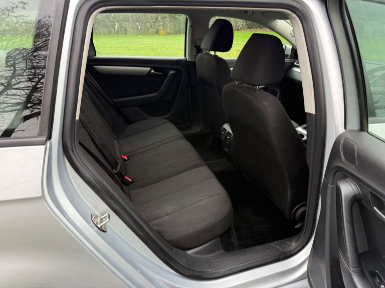 Volkswagen, PASSAT, Estate, 2014, Manual, 1598 (cc), 5 doors