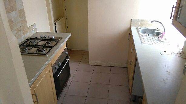 2 BED UPPER FLAT , Whithall ROAD, NE8 4PX - Gateshead