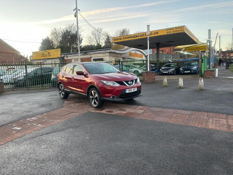 2015 Nissan Qashqai 1.2 DiG-T N-Tec+ 5dr HATCHBACK PETROL Manual