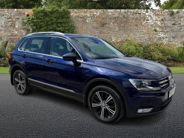 2016 Volkswagen Tiguan 2.0 TDI BlueMotion Tech SE Navigation SUV 5dr Diesel DSG 4Motion Euro 6 (s...