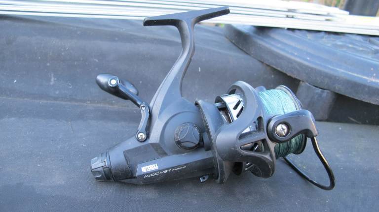 Mitchell Avocast 600 Fixed Spool