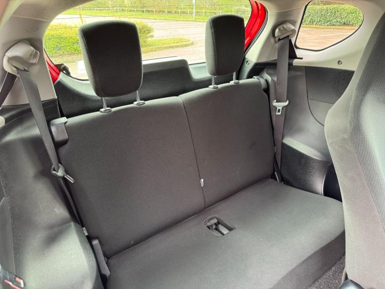 2011 Toyota IQ 1.0 VVT-i 2 3dr HATCHBACK Petrol Manual