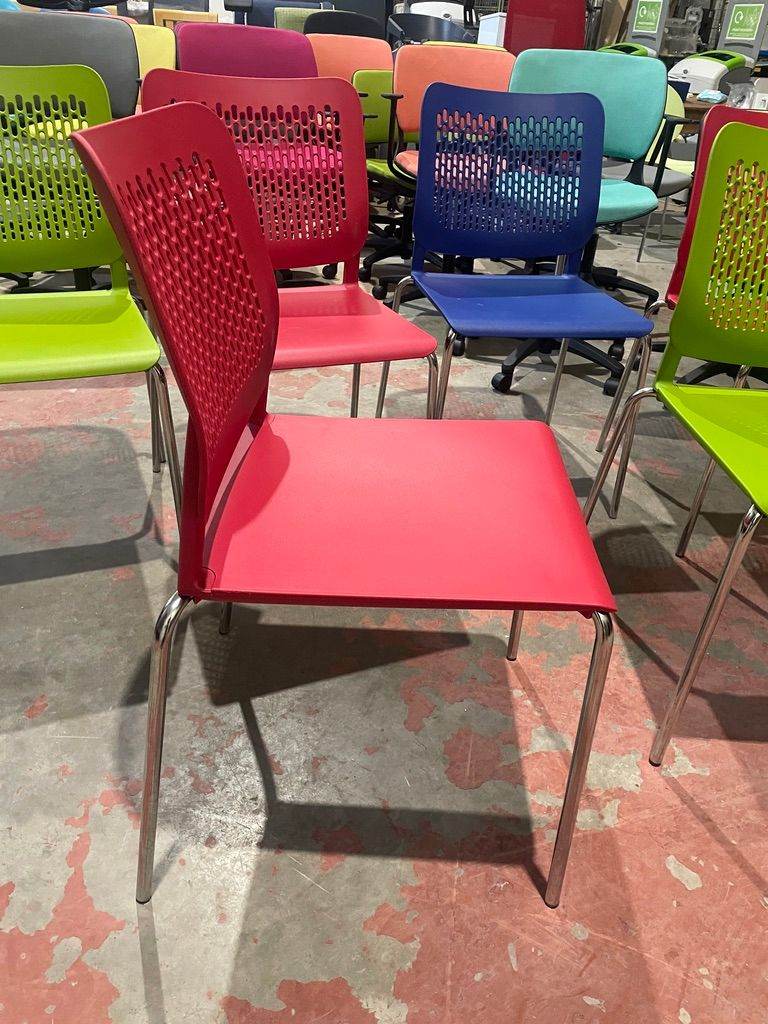 Set of 6 Cafe Bistro Canteen Stacking Chairs/Gresham Breakout Chairs