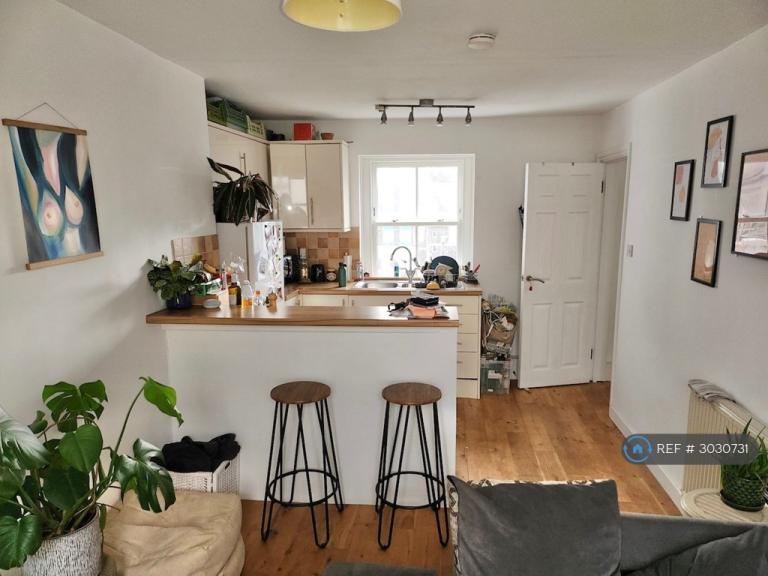 2 bedroom flat in Sillwood St, Brighton, BN1 (2 bed) (#3030731)