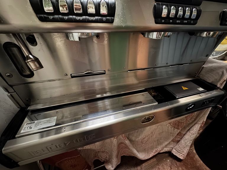 Commercial Coffee Machine Setup – La Spaziale 3 Group + Grinder 