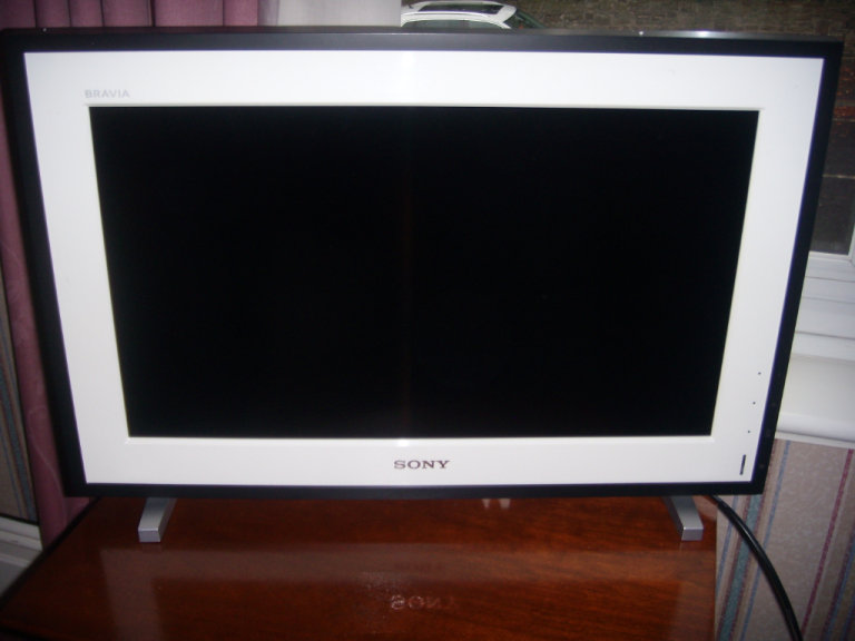 Sony Bravia 22 inch tv
