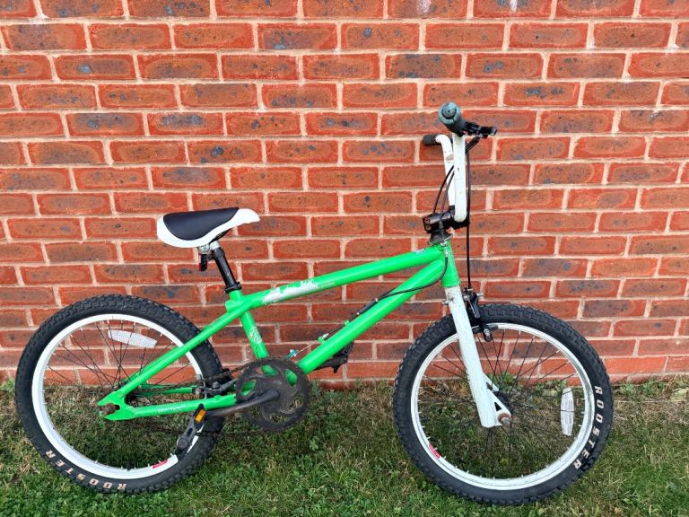 GT BMX BIKE  OLD SKOOL BMX BIKE IN GOOD CONDITION 