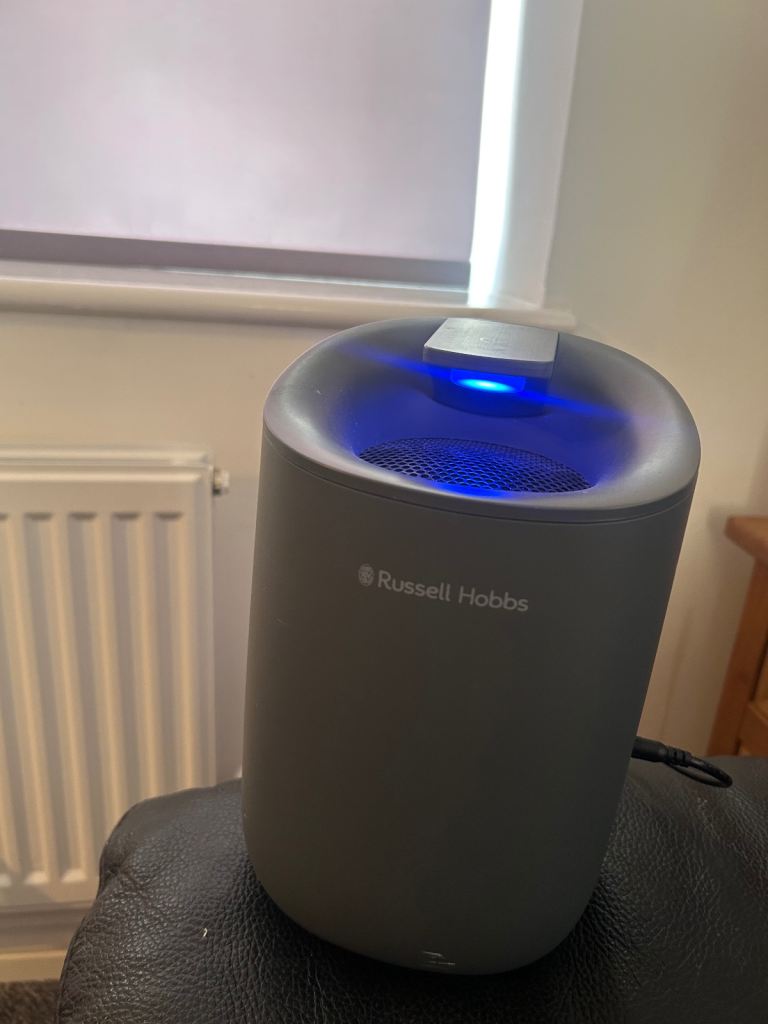 Russell Hobbs Air Purifier – Good Condition