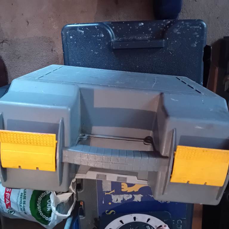 TOOL BOX LARGE POST OR COLLECT CF39 8DG