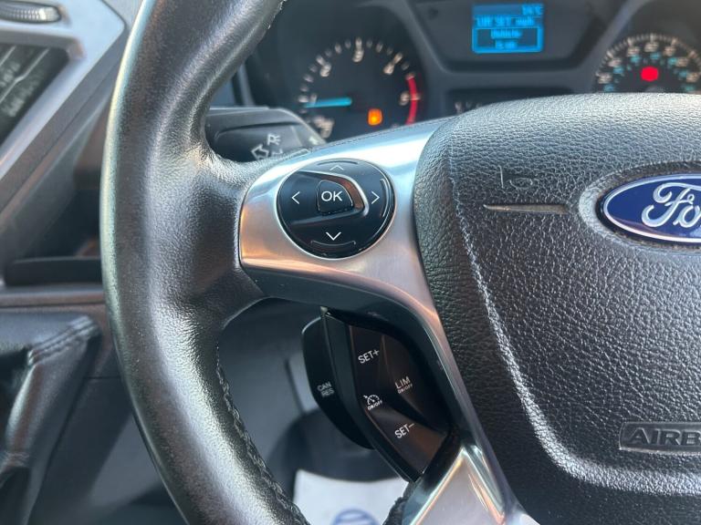 2017 Ford Transit Custom 310 TREND LR P/V 1 OWNER FROM NEW AIR CON REAR CAMERA Panel Van Diesel M...