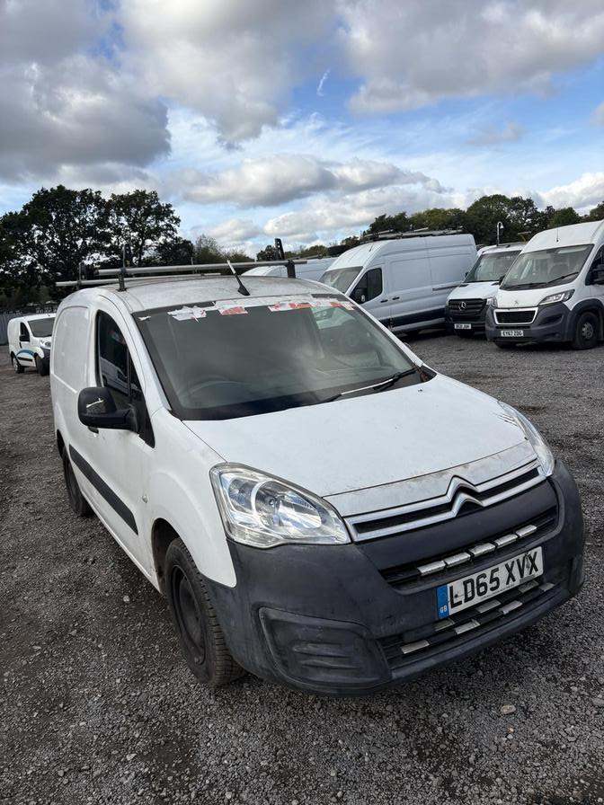 Citroen Berlingo Berlingo 625 Enterprise HDi (white) 2015