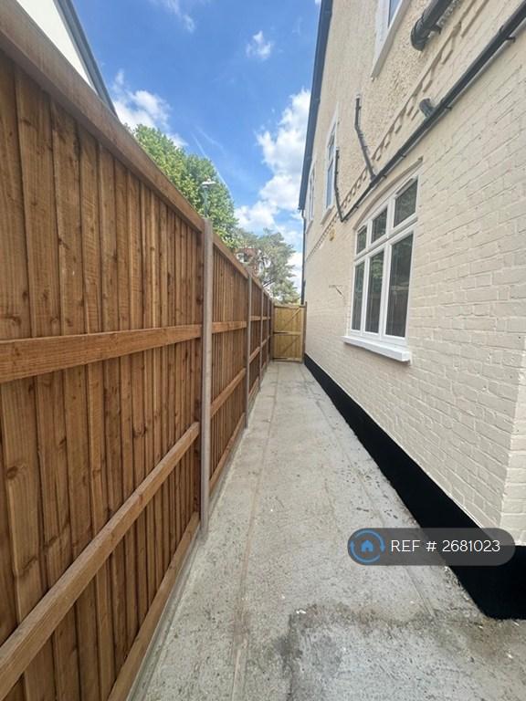 4 bedroom house in St. James Road, Sutton, SM1 (4 bed) (#2681023)