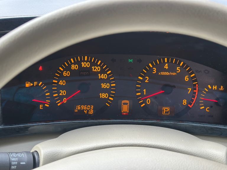 2004 Nissan Elgrand 8 Seater 3.5L Petrol