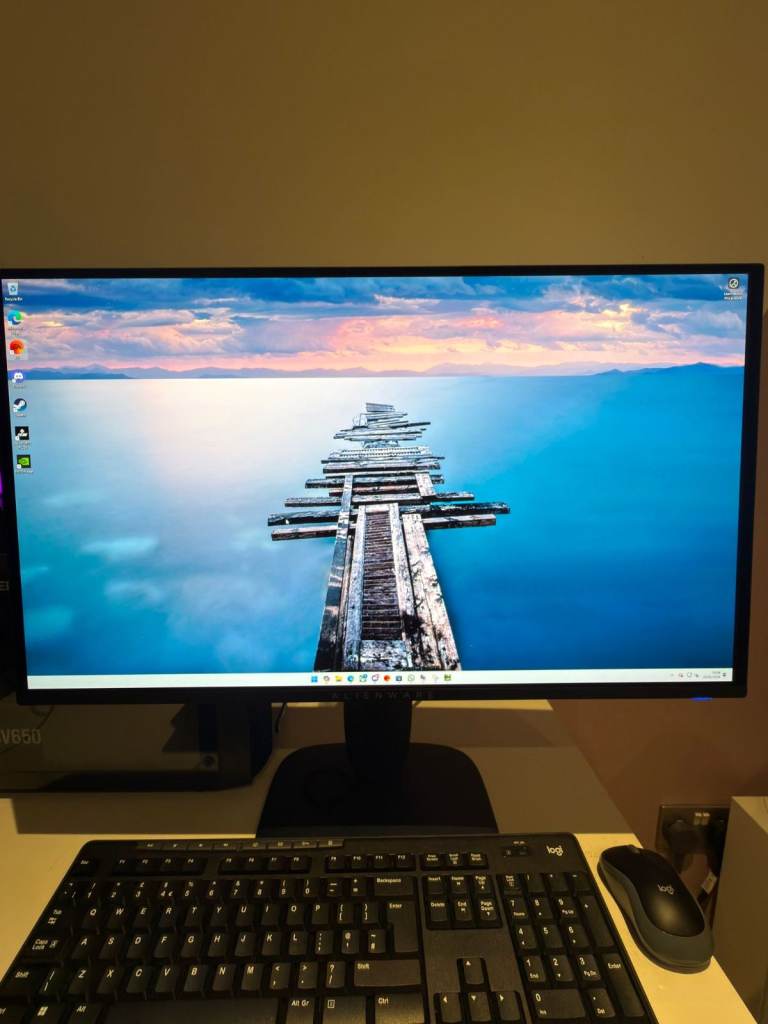 Dell Alienware AW2725D – 27" QD‑OLED 1440p 360Hz Gaming Monitor – Mint Condition