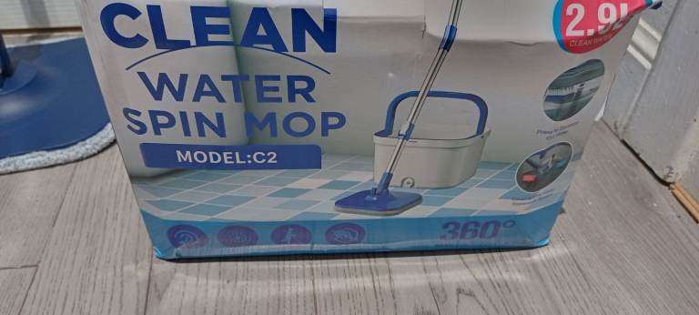 Mop and bucket 