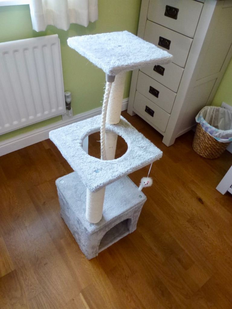 Cat Activity Tree and Scratcher Post - 'As Good As New'