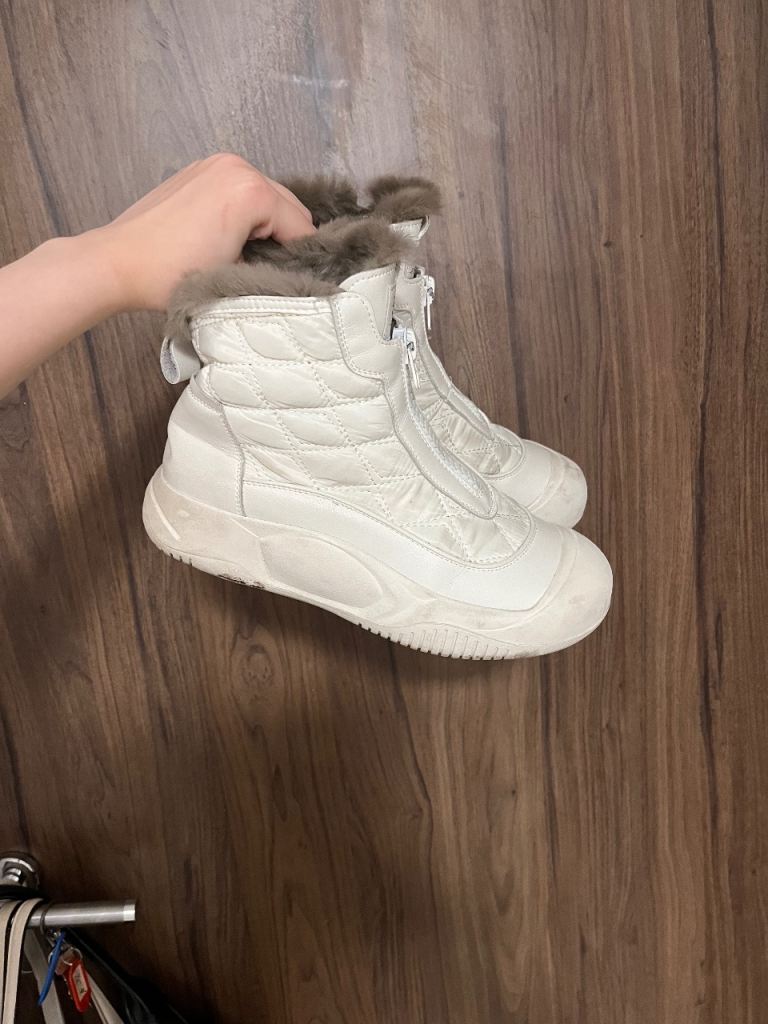 White ZSCT Winter Boots with Fur Lining 