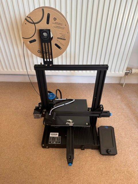 Creality Ender 3 v2 3D printer and accessories