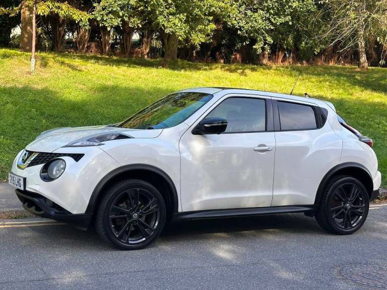 2015 Nissan Juke 1.2 DiG-T Tekna 5dr HATCHBACK Petrol Manual