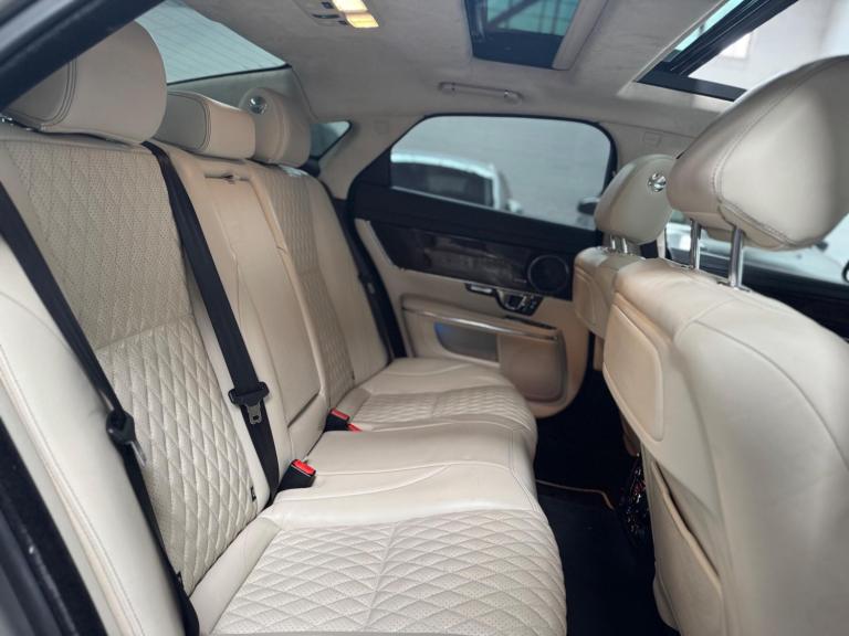 2017 Jaguar XJ 3.0d V6 Portfolio Auto Euro 6 (s/s) 4dr SALOON Diesel Automatic