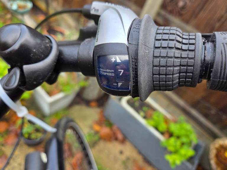 Trek Verve+ 1 Lowstep 400wh Electric Hybrid Bike 2025 in Blue