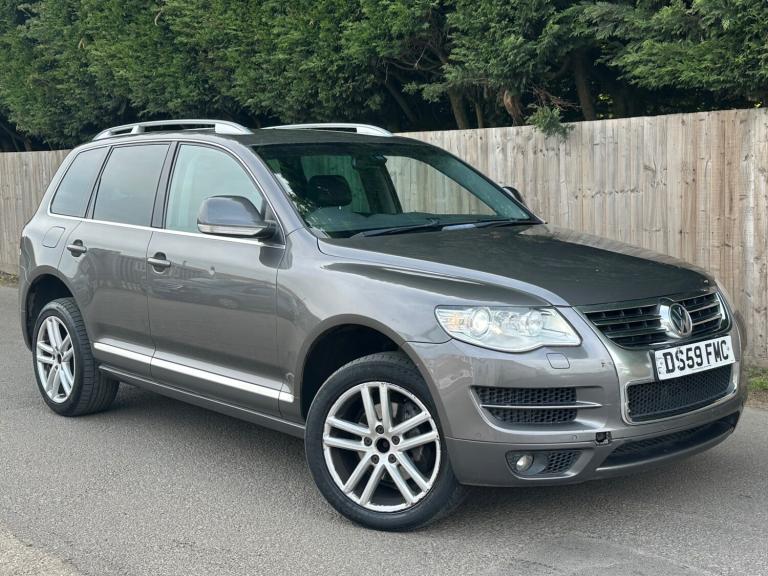 2010 VOLKSWAGEN TOUAREG 3.0 V6 TDI Altitude - Free Delivery! - 