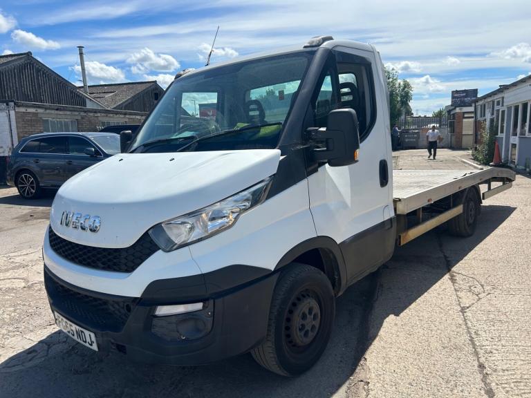2015 Iveco Daily Recovery truck 3750 WB [6 speed] CHASSIS CAB Diesel Manual