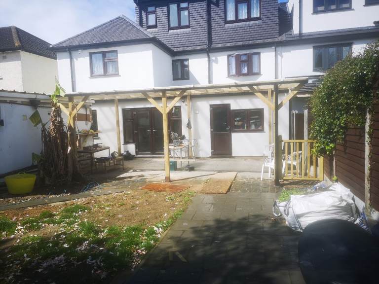 Carpenter/Joiner Wardrobes Bespoke joinery