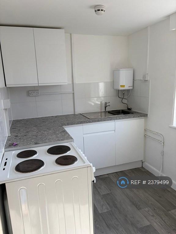 1 bedroom in The Avenue, Newton Abbot, TQ12 (#2379499)