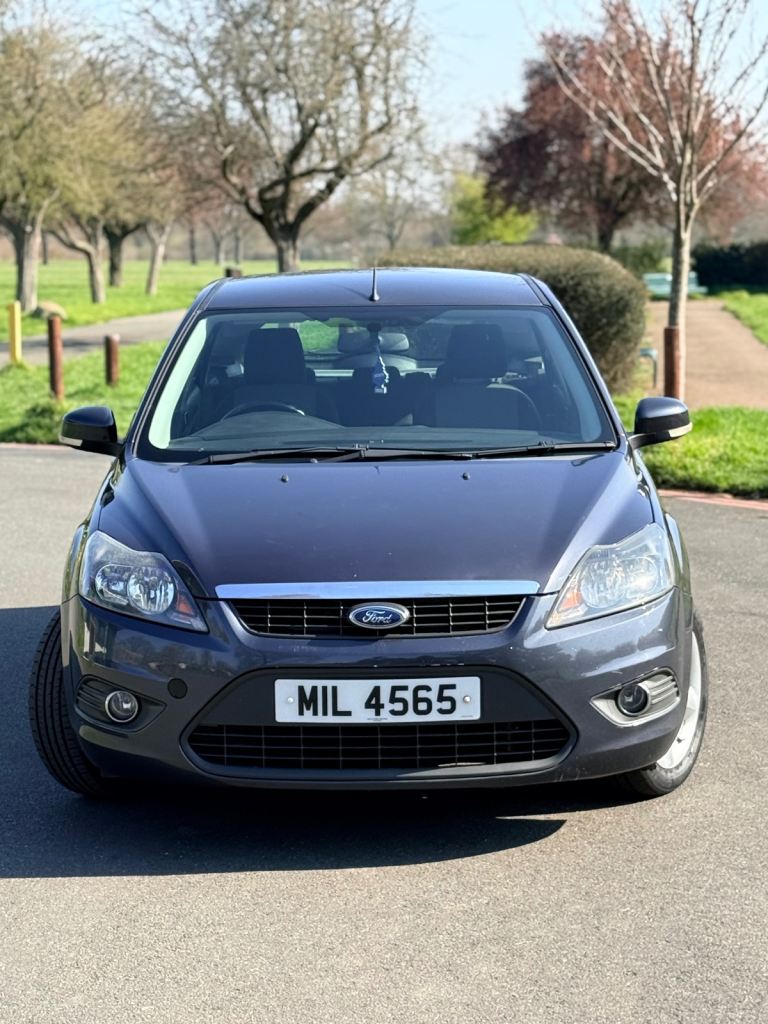 2010 Ford Focus Zetec 1.6L Automatic Full Ford Service History 66K Miles 1YR NEW MOT  1 OWNER