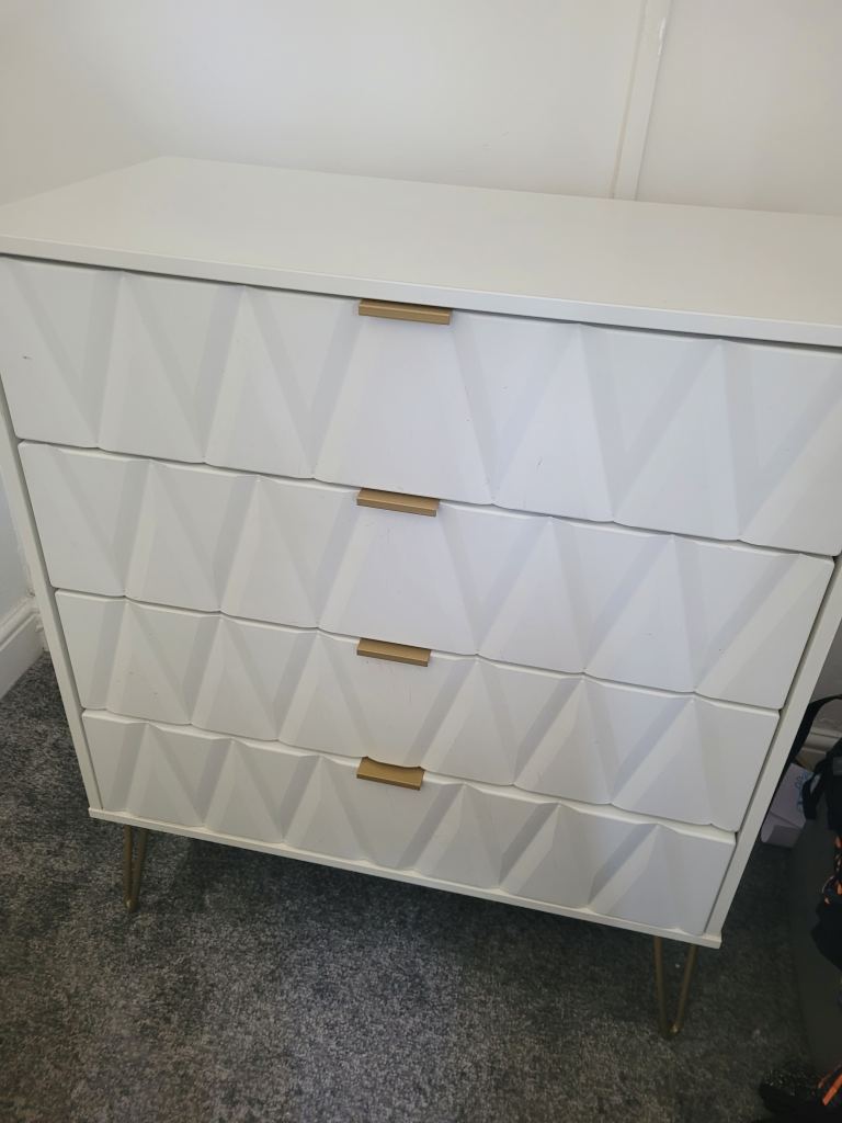 Habitat chest of drawers