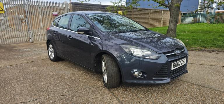 2012 Ford Focus 1.6 125 Zetec 5dr Powershift HATCHBACK Petrol Automatic