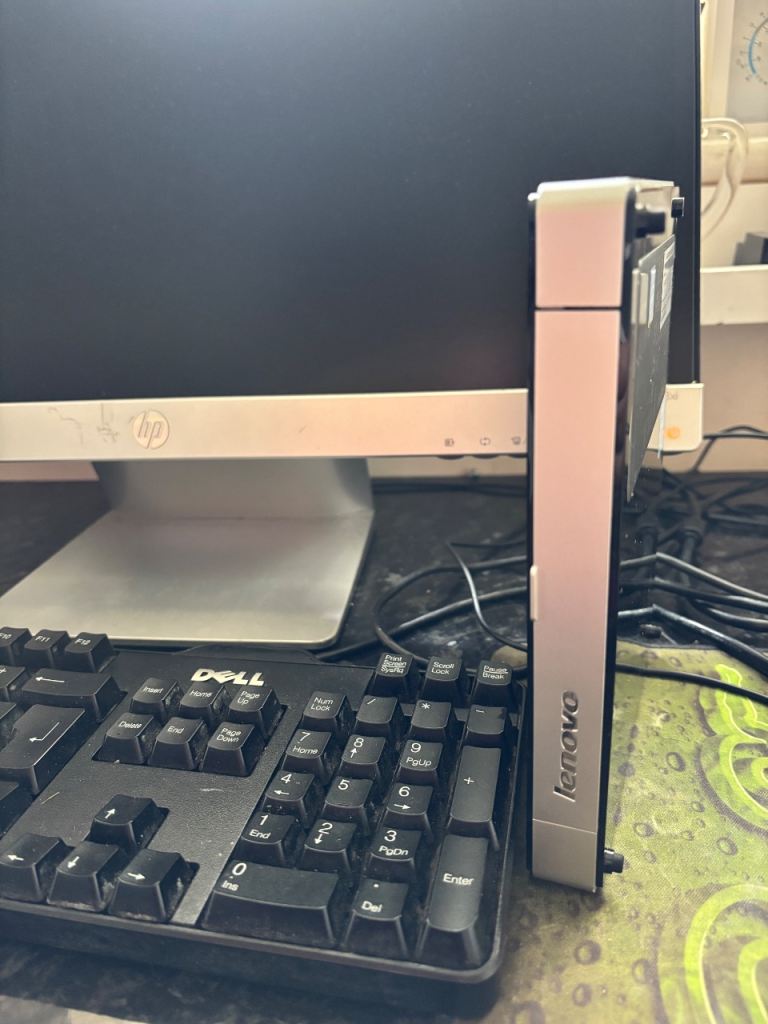 Computer Lenovo IdeaCentre micro PC