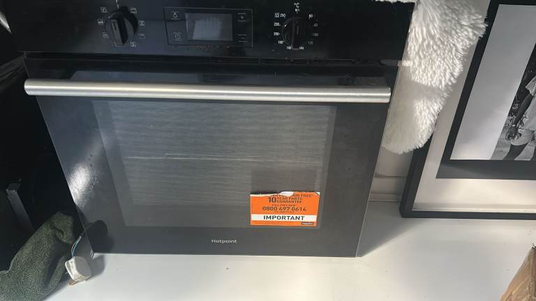 London area.. Hotpoint electric oven for hob and cooker hood , £150.00 ...