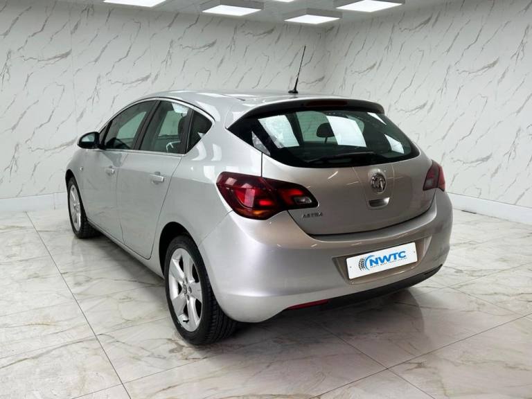 2012 Vauxhall Astra **MAKE US AN OFFER!!**1.4 16v SRi Hatchback 5dr Petrol Manual Euro 5 (100 p H...