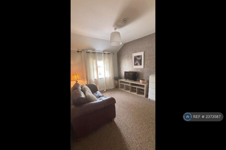 1 bedroom flat in Upper Newtownards Road, Belfast, BT4 (1 bed) (#2373587)