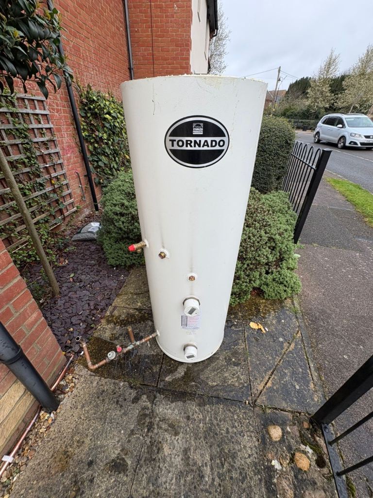 Hot Water Cylinder & Expansion Tank