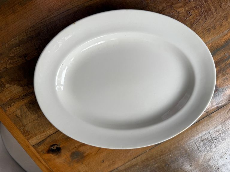 J&G Meakin England Large Plate 
