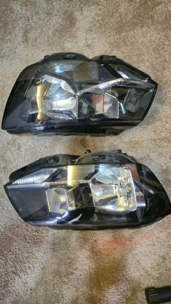 Genuine VW Transporter T6 Headlight Set – Pair with Bulbs