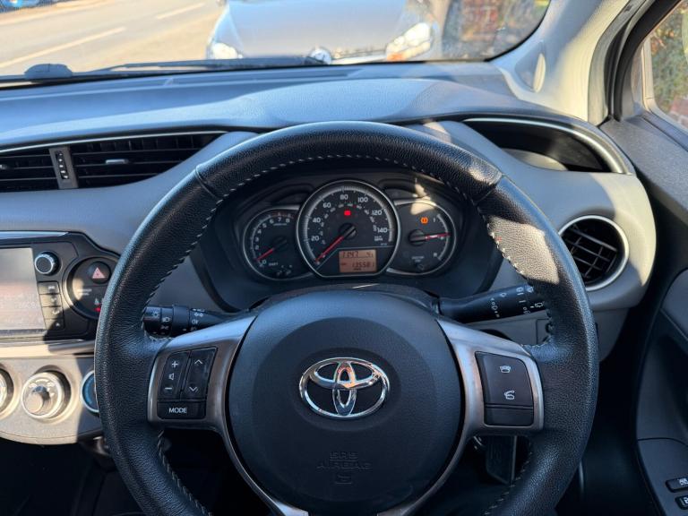 2015 Toyota Yaris 1.33 VVT-i Icon 5dr HATCHBACK Petrol Manual