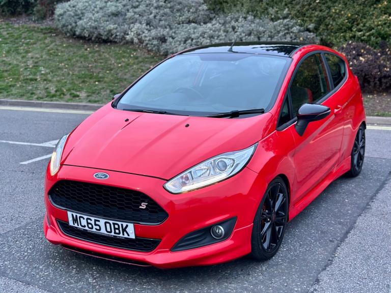 2016 Ford Fiesta 1.0 EcoBoost 140 Zetec S Red 3dr HATCHBACK Petrol Manual