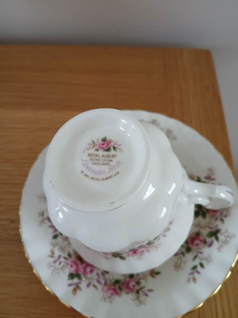 Royal albert. Lavender rose pattern.