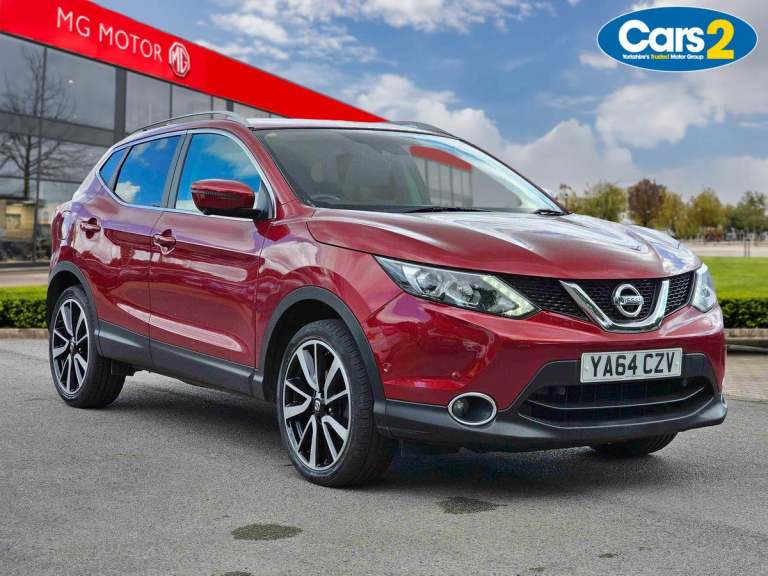 2015 Nissan Qashqai 1.6 dCi Tekna 5dr HATCHBACK DIESEL Manual