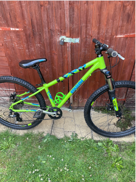 **Squish 26 MTB Green Colour - 13'' Frame Age use 9+ New Tyres**