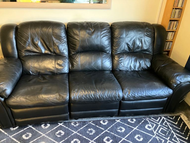 Comfortable Black Leather Three-Seater Recliner Sofa