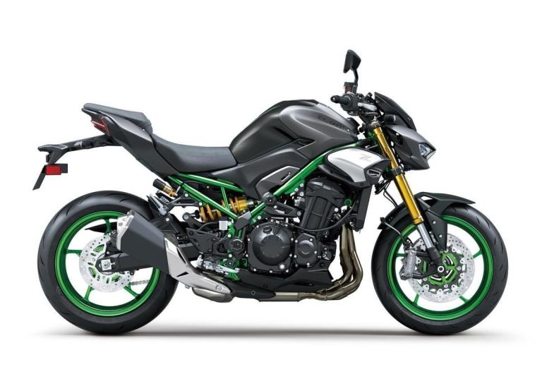 2026 KAWASAKI Z900 SE