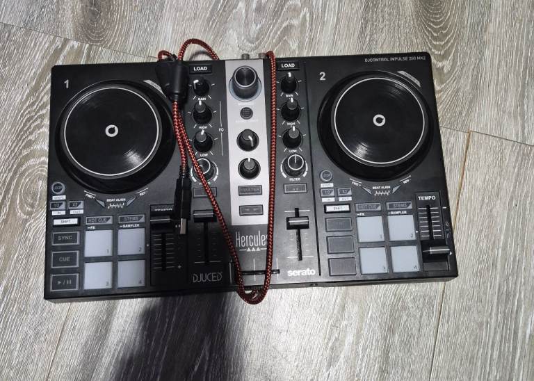 hercules djcontrol inpulse 200 mk2